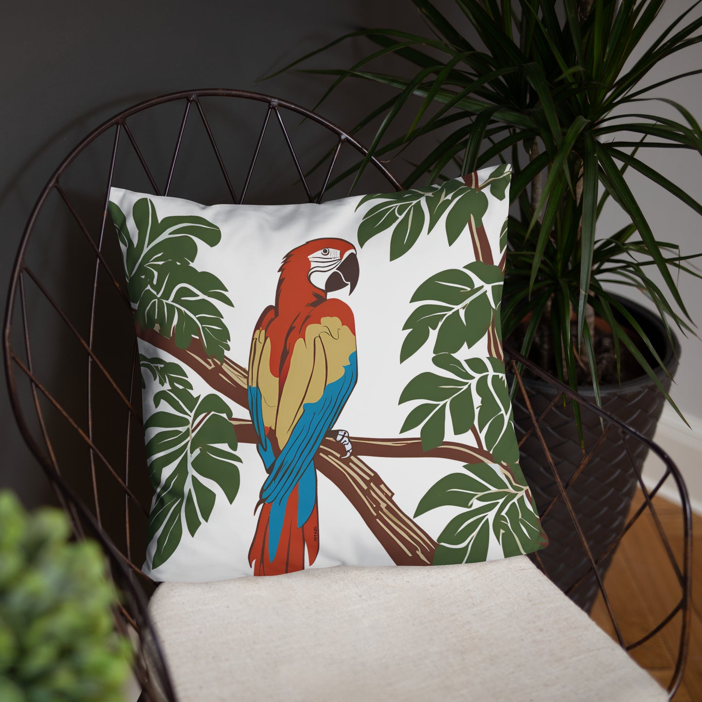 Basic Pillow with Guacamaya - Style and Comfort for Your Home